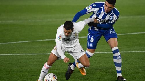 Eden Hazard se vuelve a lesionar y sali&oacute; del partido