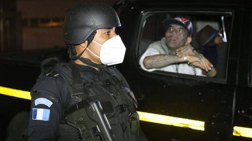 Presidios reubica de nuevo a jefes de la rueda del Barrio 18 