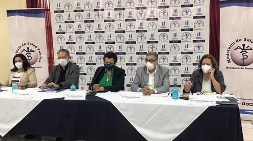 Flores: "Hay personas que est&aacute;n jugando a la ruleta rusa"