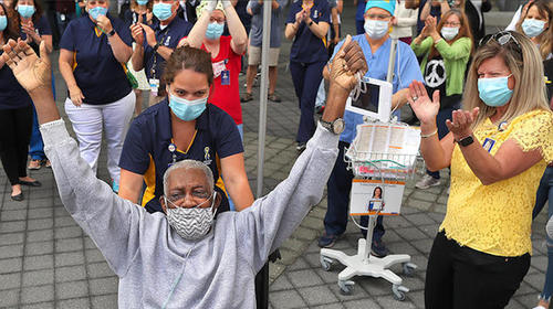Un tercio de personas en EE.UU. cree que Dios envió el Covid-19
