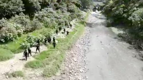 PNC descubre campo de tiro para mareros gracias a un dron