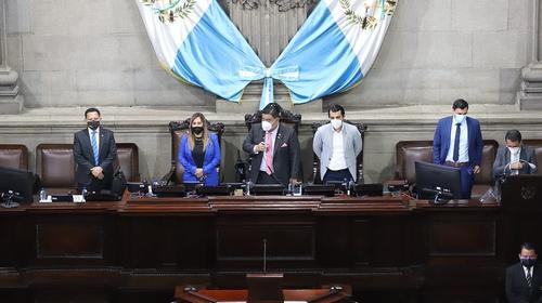 Iniciativa restringiría reelección de diputados en Directiva