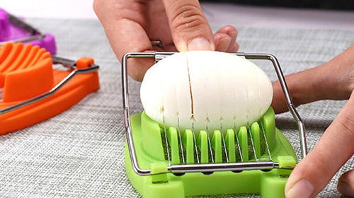 Así puedes usar el rebanador de huevos para otros alimentos 