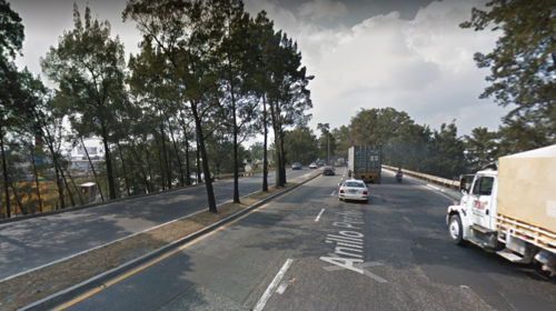 El diputado que detuvo el carro en el Perif&eacute;rico para orinar