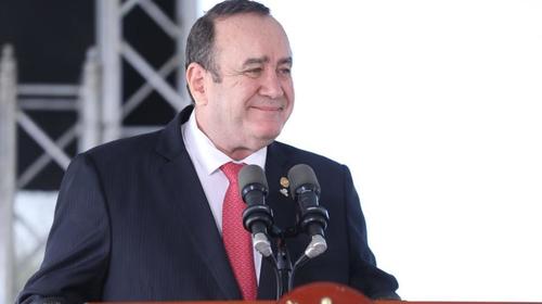 Anécdota de Giammattei del aviso del toque de queda a empresarios