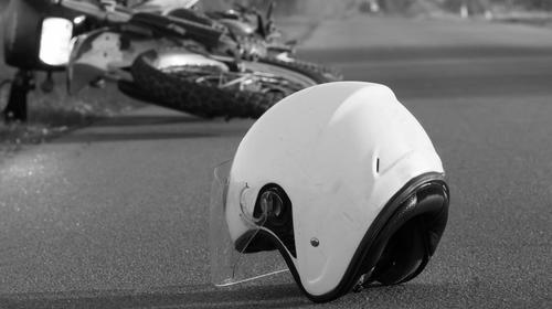 Motorista muere tras maniobra de camión en plena ruta (video)