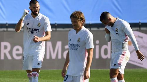 Doblete de Benzema en la goleada del Madrid al Huesca