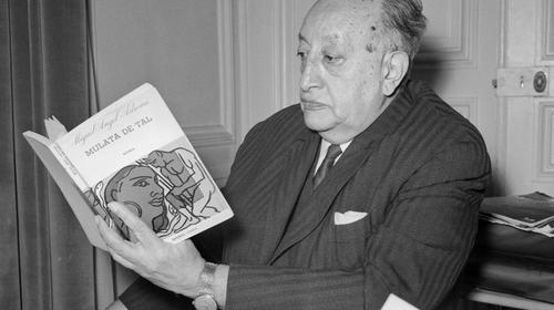 RAE lanza edición especial de "El Señor Presidente" de Asturias 