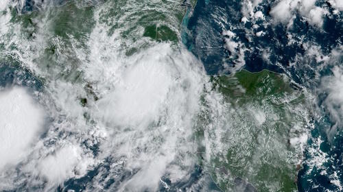 Nana se debilita a depresi&oacute;n tropical en Guatemala