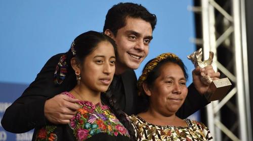 Diario español destaca la obra del cineasta Jayro Bustamante