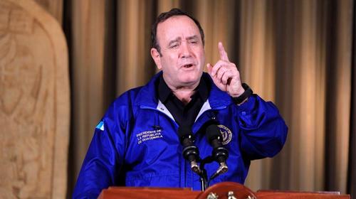 Giammattei mantiene las disposiciones para los próximos 15 días