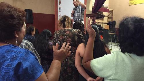 Capturan a pastor por discriminación contra diputado Aldo Dávila