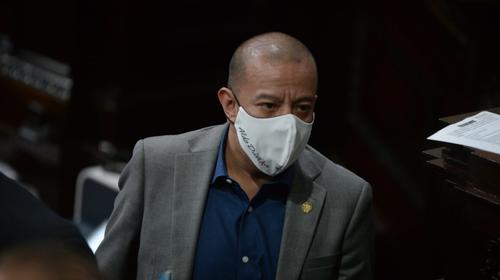 Diputado Aldo Dávila se disculpa por incidente con policía