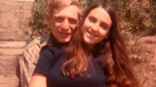 Lucharon juntos contra el Covid-19 y murieron tomados de la mano