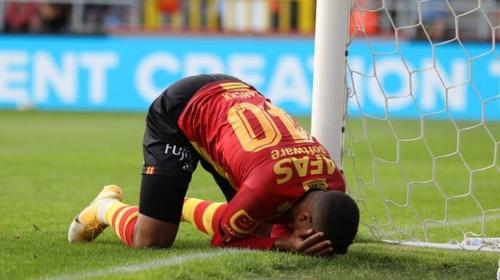 Futbolista belga protagoniza el peor error del a&ntilde;o en el f&uacute;tbol