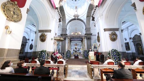 Arzobispo invita a pedir perdón por los pobres en el Te Deum