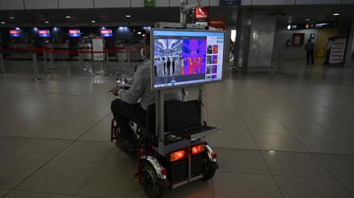Confirman al primer pasajero con Covid-19 en aeropuerto La Aurora