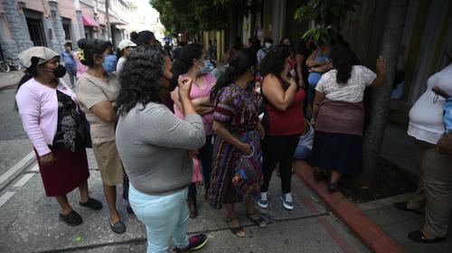 Manifestación obstruye paso en los alrededores del Congreso