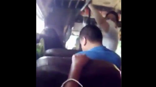 Sin medidas de prevenci&oacute;n del Covid, as&iacute; viajan vecinos de Mixco