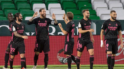 El Real Madrid remonta y derrota al Betis