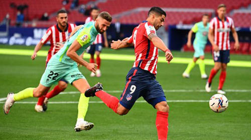 Luis Suárez debuta en fiesta de goles del Atlético de Madrid