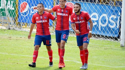 Municipal golea a Iztapa y es el primer clasificado a semifinales