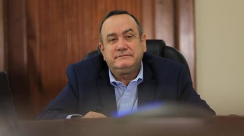 Giammattei cumple un año sacudido por la pandemia y protestas