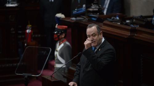 Giammattei presenta en el Congreso el informe de su primer año