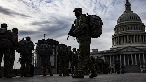 Arrestan a hombre armado cerca de donde ser&aacute; investido Joe Biden 