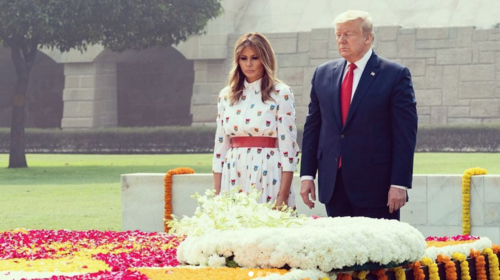 Humillados, los Trump esperan un mejor recibimiento en Florida