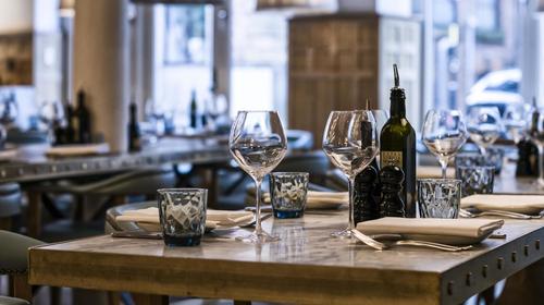 Restaurantes perder&aacute;n 40% en ingresos por nuevas restricciones