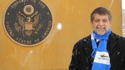 McFarland: Caso de Mynor Moto es de "altísimo interés" para EE.UU