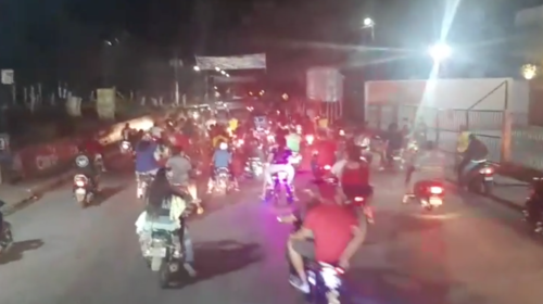 Covid-19: Afición de Guastatoya festeja triunfo sin mascarillas