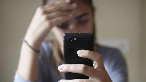 Denuncia a su exnovio por difundir sus fotos y videos &iacute;ntimos