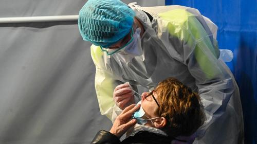 ¿Se utilizaron las pruebas falsas para detectar Covid-19?