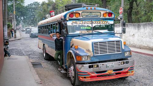 Gobierno analiza aumento al pasaje en los buses extraurbanos