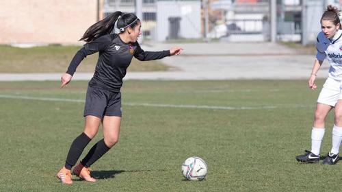 Ana Lucía Martínez marca un doblete en la victoria de la Roma