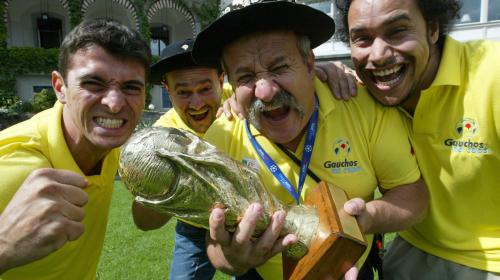 Muere el hincha m&aacute;s ic&oacute;nico de la selecci&oacute;n brasile&ntilde;a