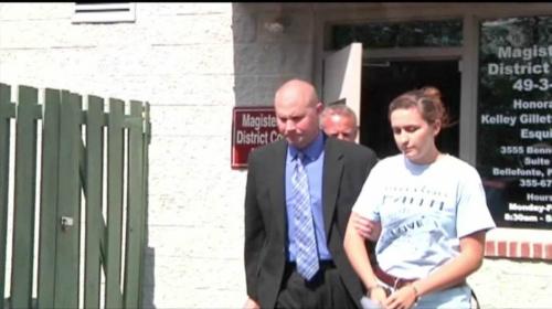 Capturan a exreina de belleza por fingir que ten&iacute;a c&aacute;ncer