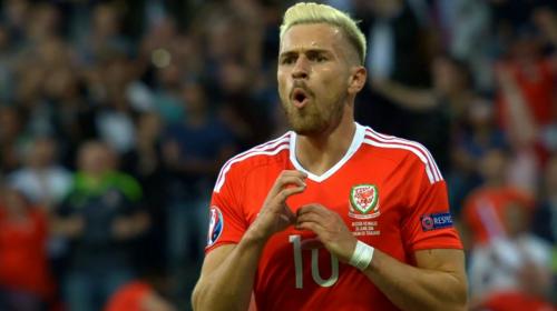 Anot&oacute; Aaron Ramsey en la Eurocopa y "tiemblan" los famosos