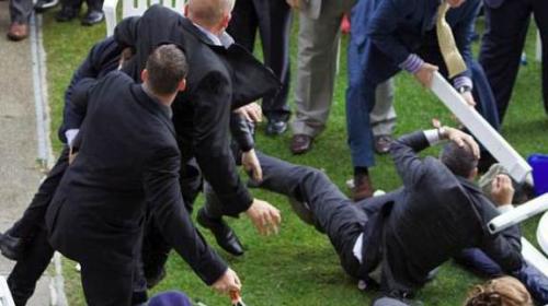 Boda millonaria fue cancelada por una golpiza familiar un d&iacute;a antes