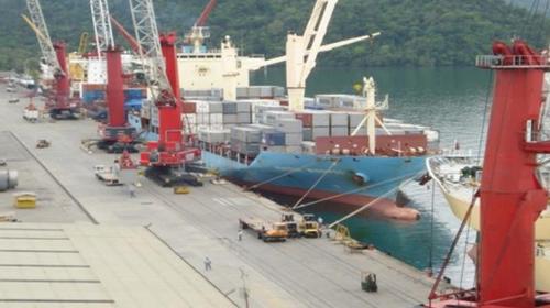 Puerto Santo Tom&aacute;s revela que tiene aguateros cobrando Q35 mil al mes