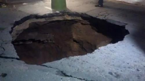 Nuevamente se abre la tierra en la ciudad, esta vez en la zona 6