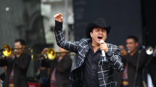 El cantante norte&ntilde;o Juli&oacute;n &Aacute;lvarez ameniz&oacute; la asamblea de Lider