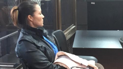 A prisión esposa del alcalde que trajo al "Buki" y manejó Q80 millones