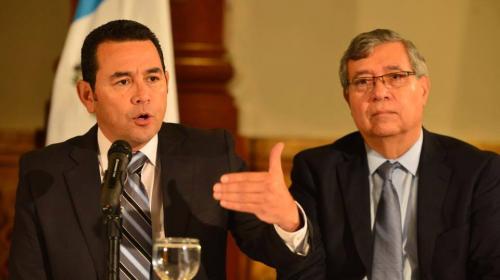 ¿Cuánto le pagarán mensualmente a Jimmy Morales y Jafeth Cabrera?