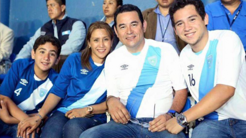 El hijo de Jimmy Morales tambi&eacute;n viaj&oacute; a Israel