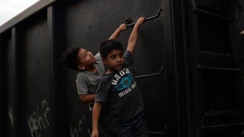 Mineduc propone estudios a distancia para migrantes en EE.UU.