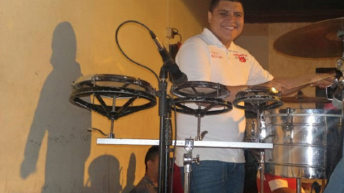 Secuestran a m&uacute;sico en pleno concierto en M&eacute;xico y luego lo asesinan