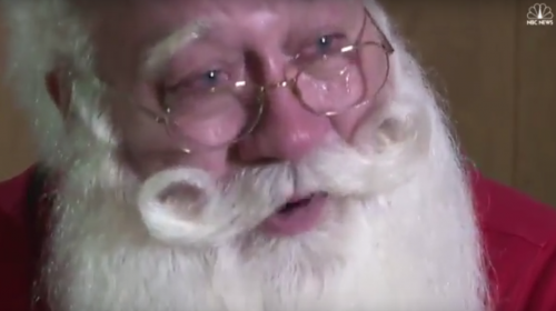 Una triste historia de navidad: un ni&ntilde;o muere en los brazos de Santa